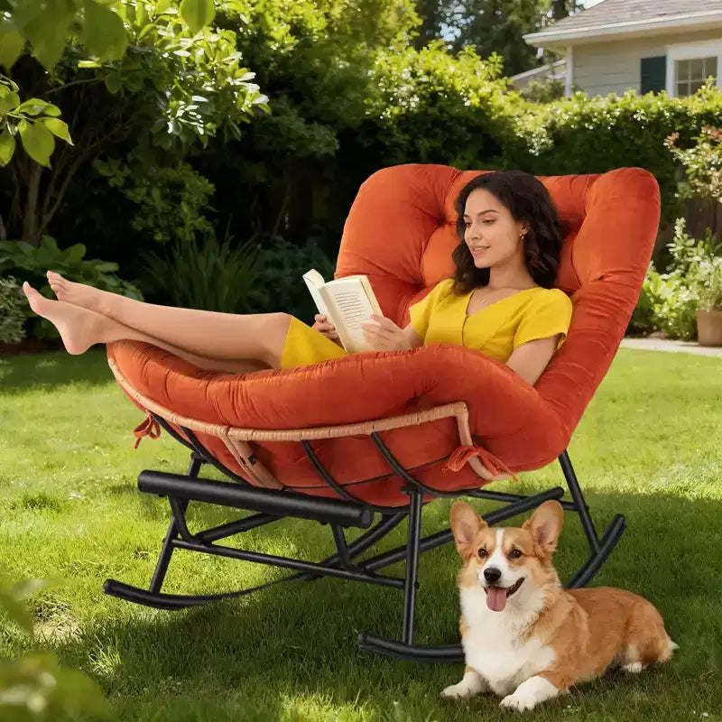 Fauteuil Papasan à bascule avec coussin épais, repose-pieds en métal et cadre en rotin PE – Intérieur/Extérieur