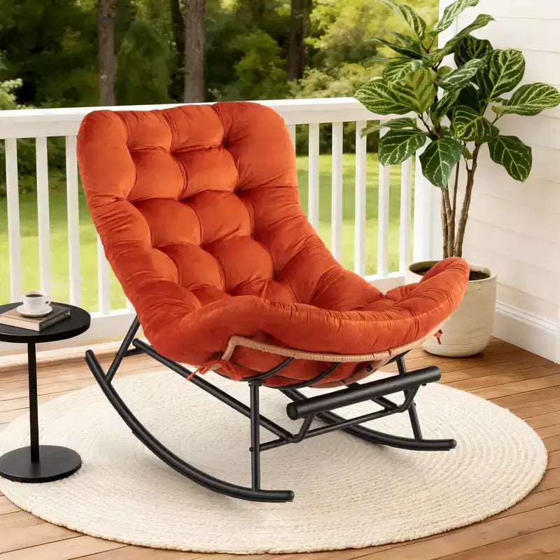 Fauteuil Papasan à bascule avec coussin épais, repose-pieds en métal et cadre en rotin PE – Intérieur/Extérieur
