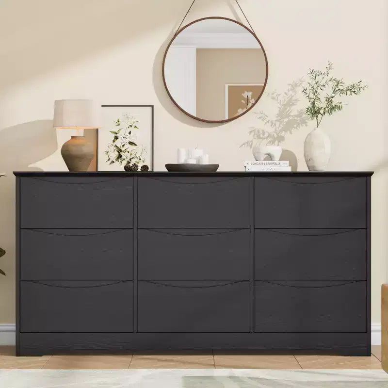 Commode en bois de 150 cm de large à 9 tiroirs avec poignées discrètes et plateau large – Meuble de rangement moderne