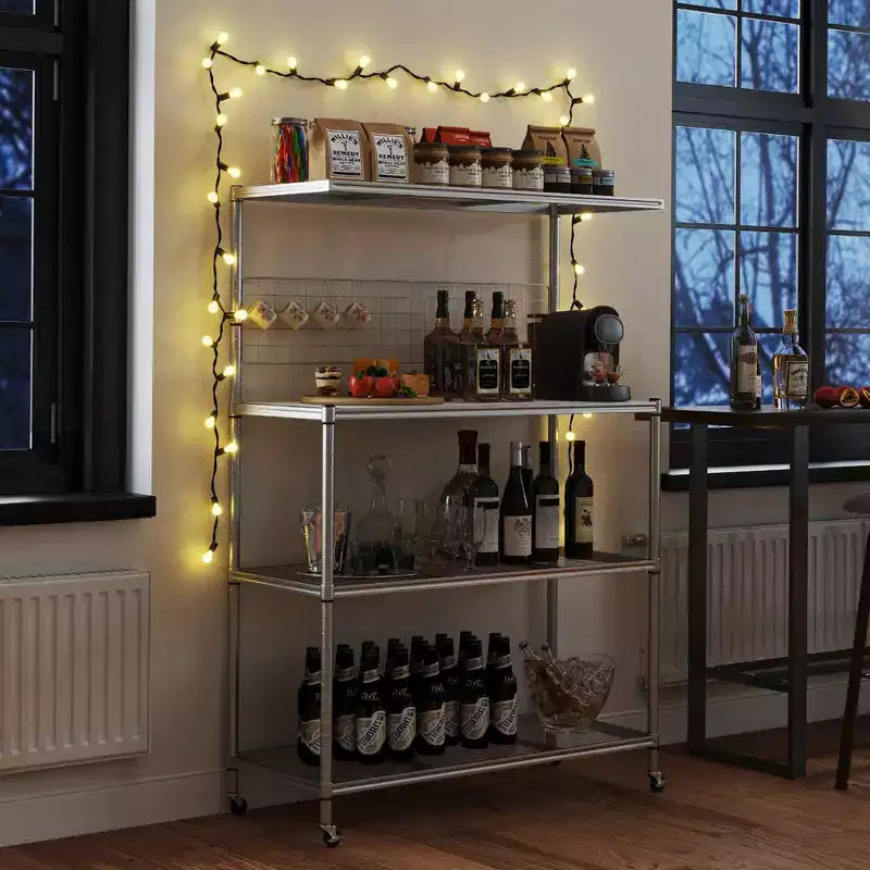 Table de bar à café à 4 niveaux avec étagères réglables, crochets en S, filet suspendu et doublure d'étagère – Argent